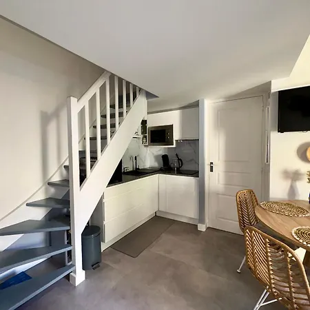 Hébergement de vacances Maison Cosy 4 Pers Avec Terrasse Au Calme - Fr-1-323-594